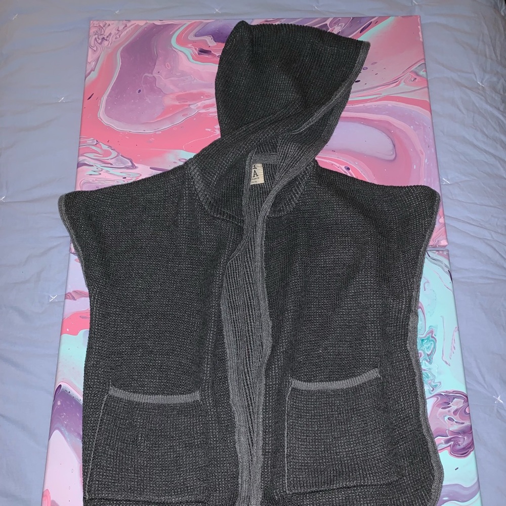 Sweater - Picture 2 of 2